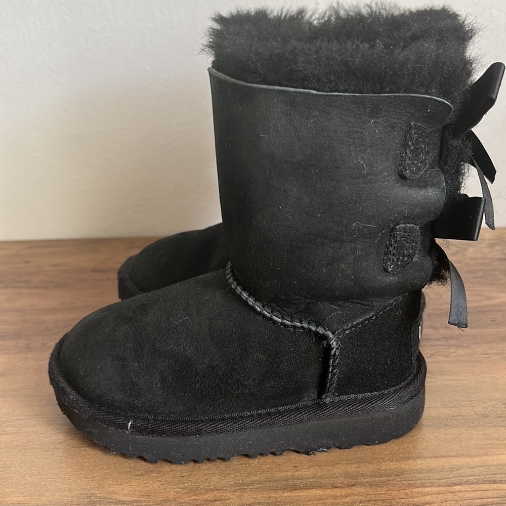 Toddler Ugg boots- size 7